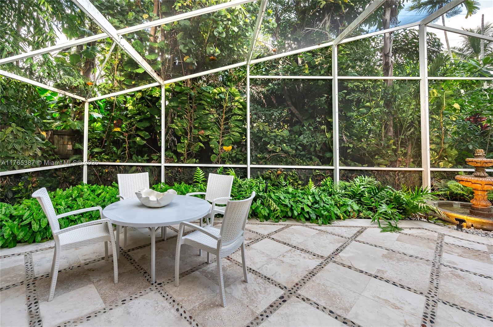 TROPICAL ISLE HOMES SUB 4 - Residential