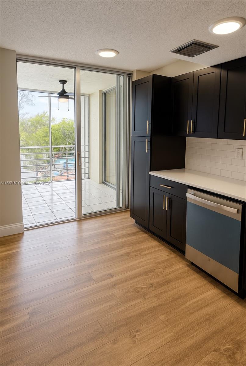 GREYNOLDS PARK CLUB CONDO - Residential