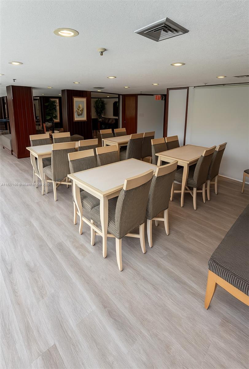 GREYNOLDS PARK CLUB CONDO - Residential