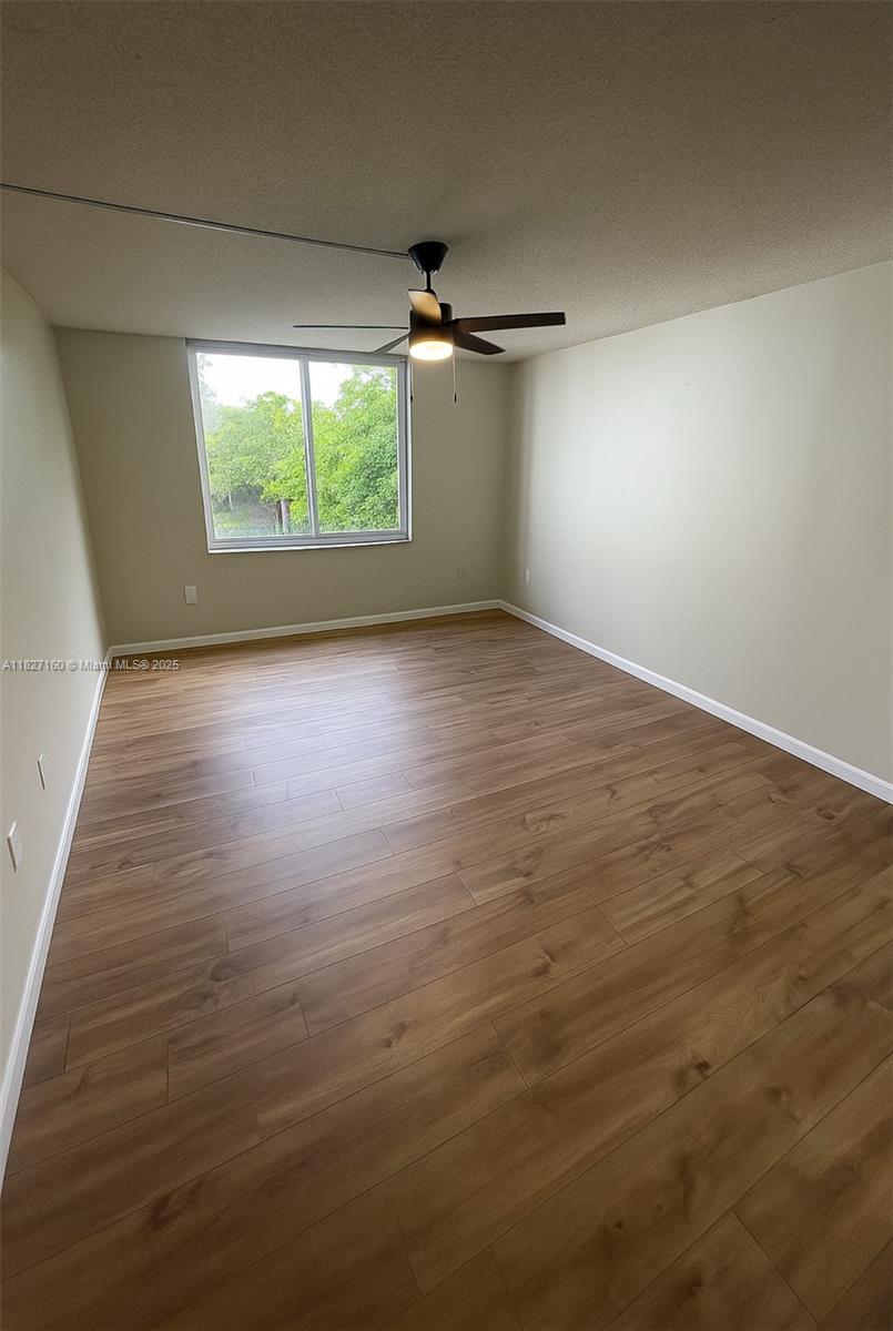 GREYNOLDS PARK CLUB CONDO - Residential