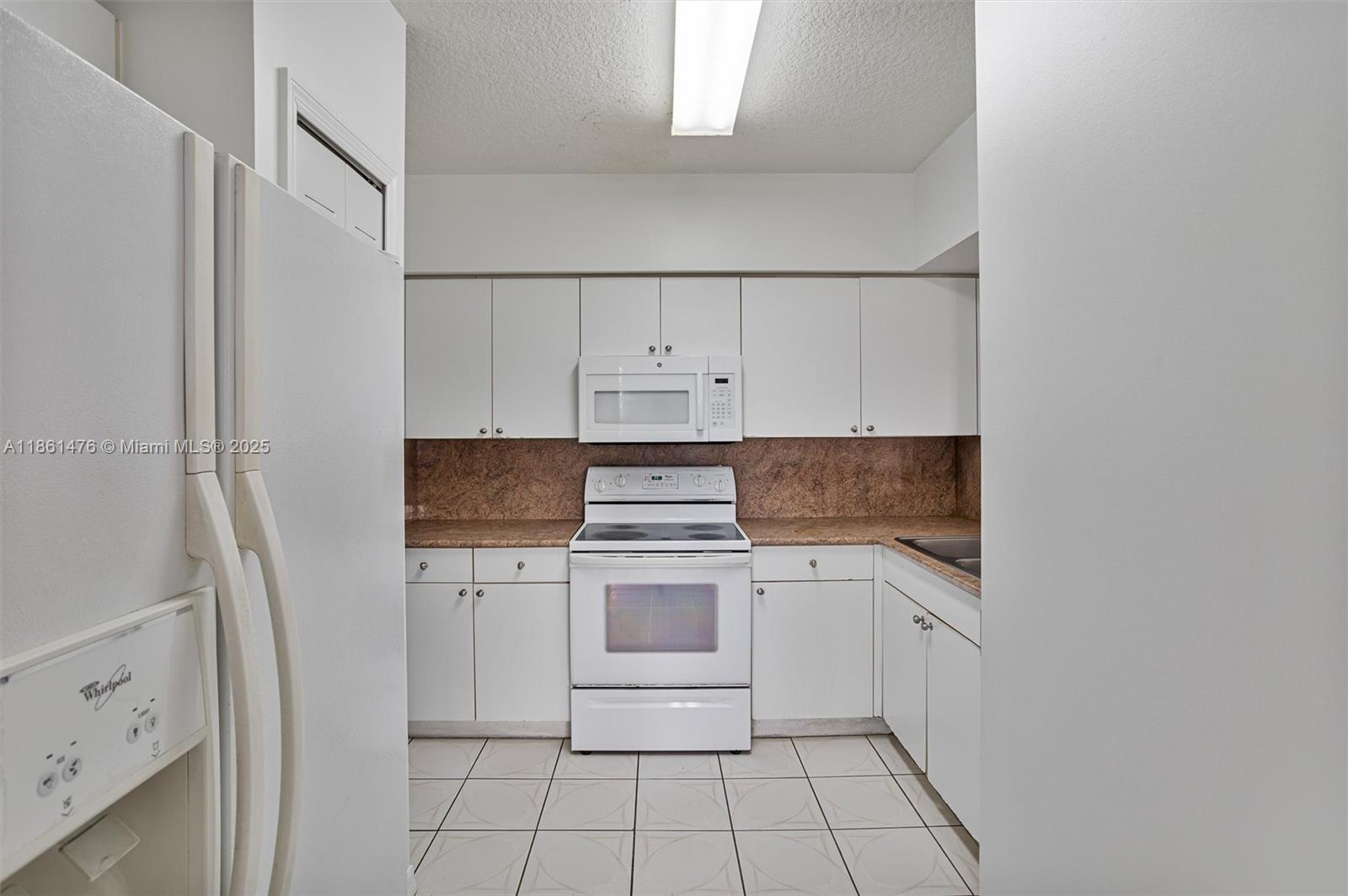 KEYSTONE COURTS CONDO - Residential