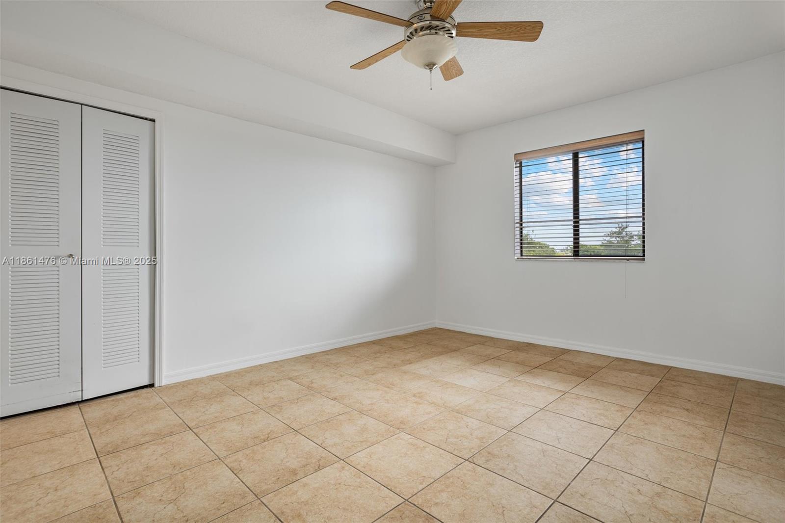 KEYSTONE COURTS CONDO - Residential