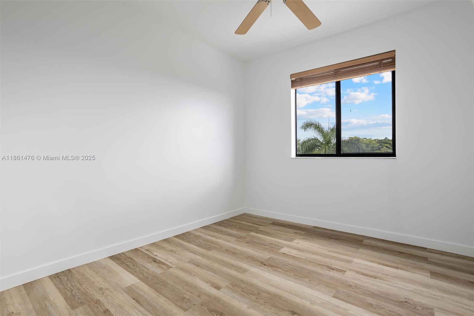 KEYSTONE COURTS CONDO - Residential