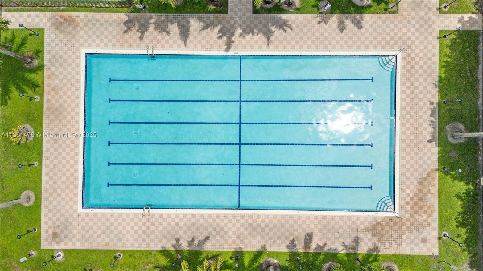 KEYSTONE COURTS CONDO - Residential