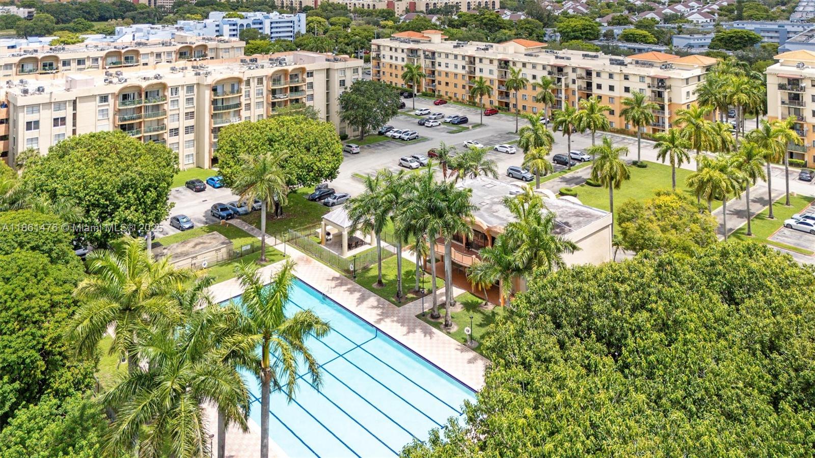 KEYSTONE COURTS CONDO - Residential