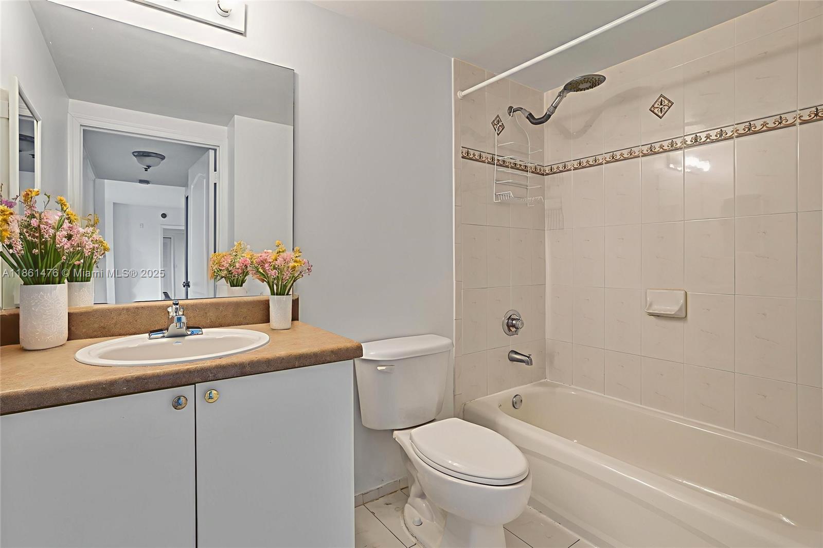 KEYSTONE COURTS CONDO - Residential