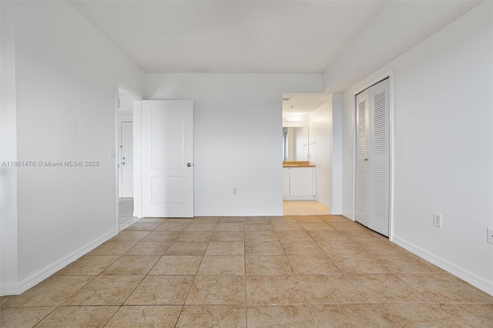 KEYSTONE COURTS CONDO - Residential