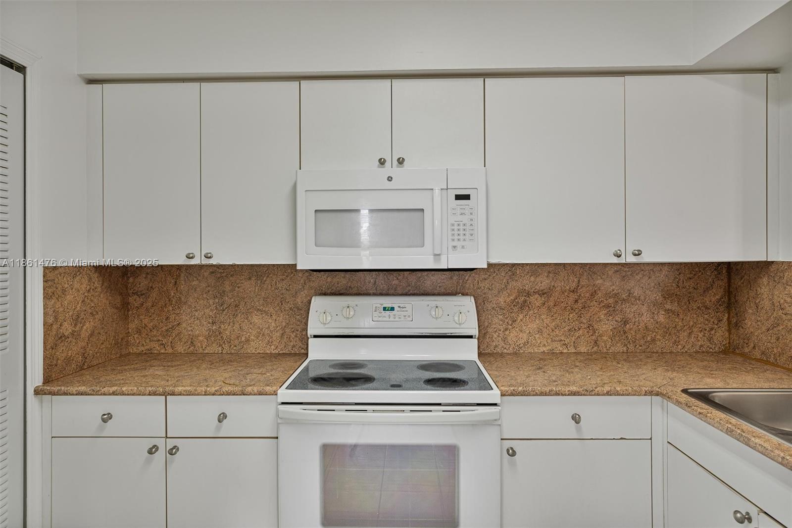 KEYSTONE COURTS CONDO - Residential