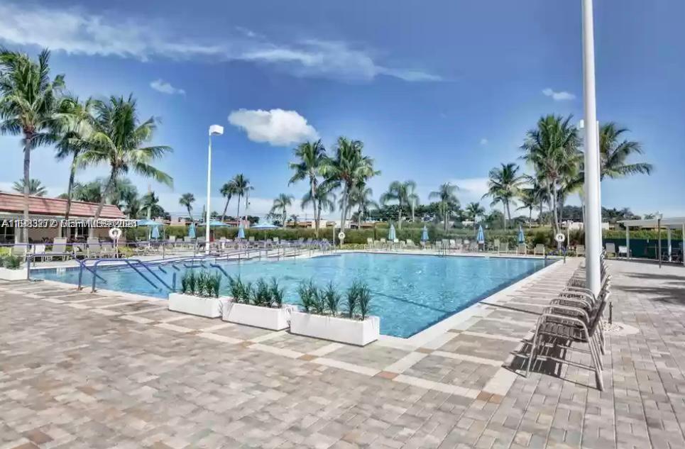 KINGS POINT FLANDERS COND - Residential Lease