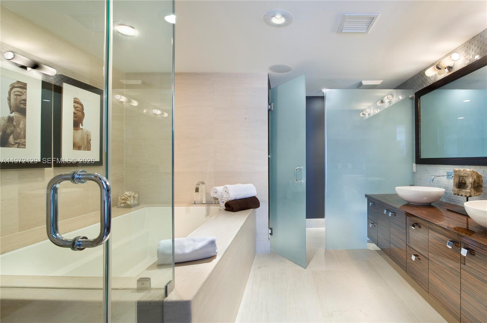 MEI CONDO - Residential