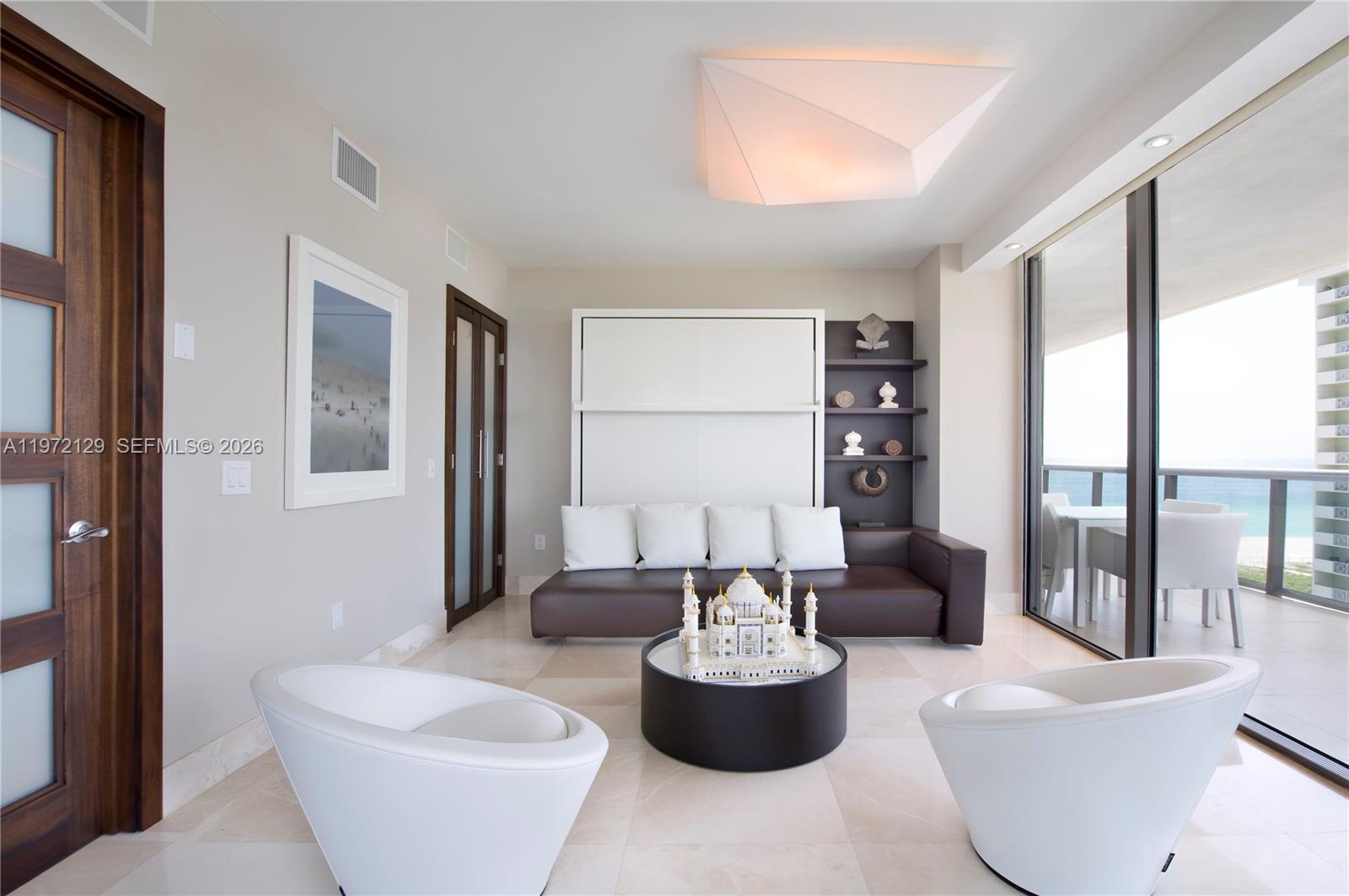 MEI CONDO - Residential