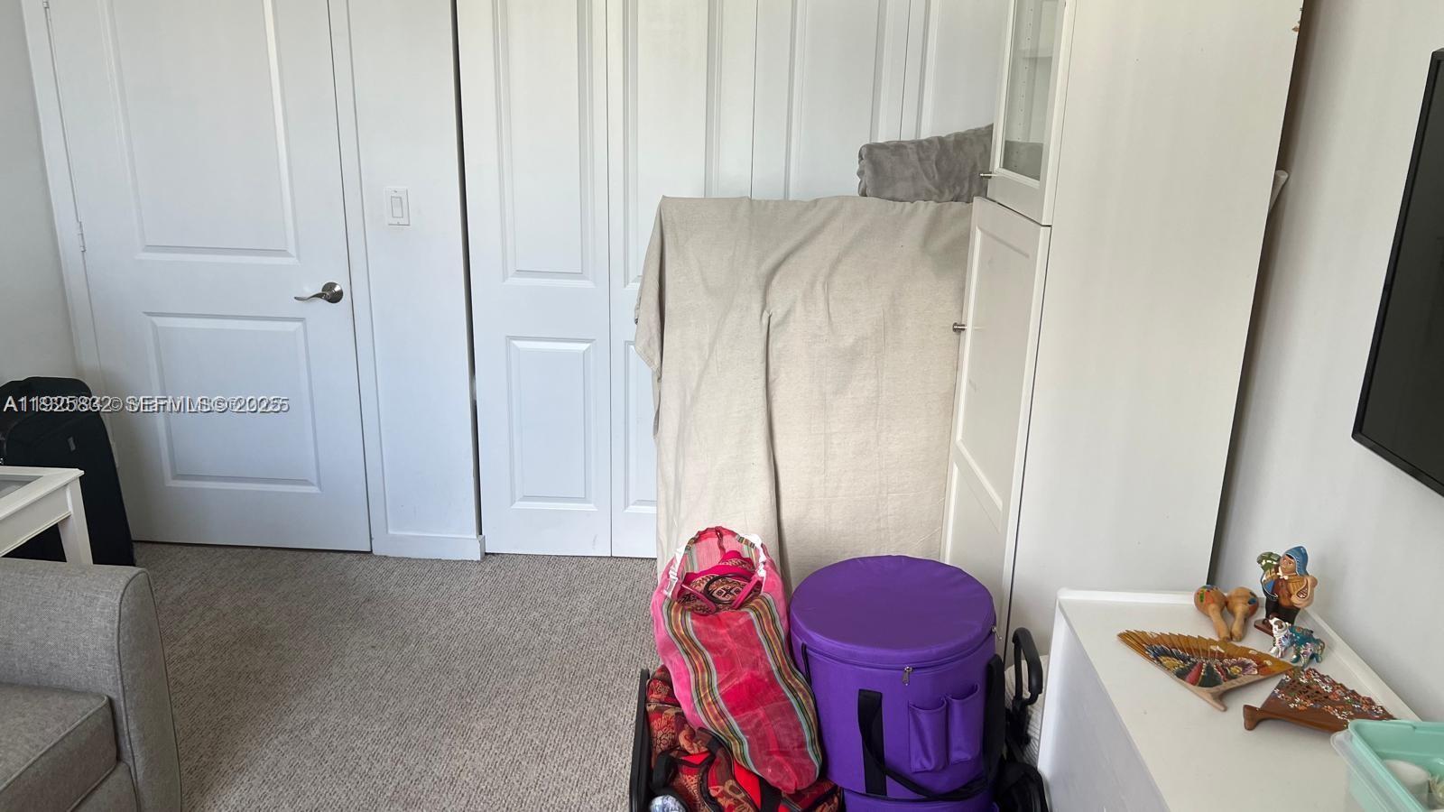 23 BISCAYNE BAY - Residential