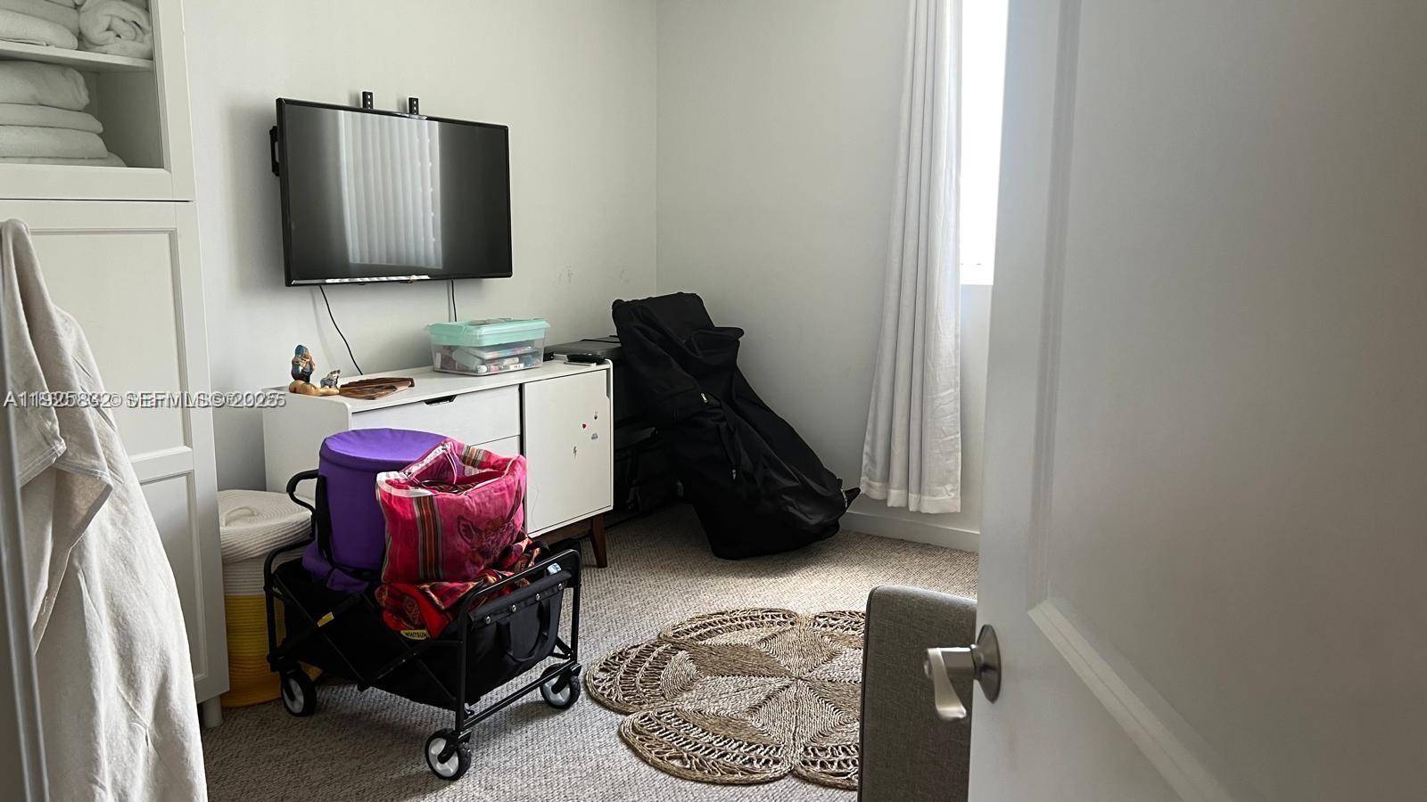 23 BISCAYNE BAY - Residential