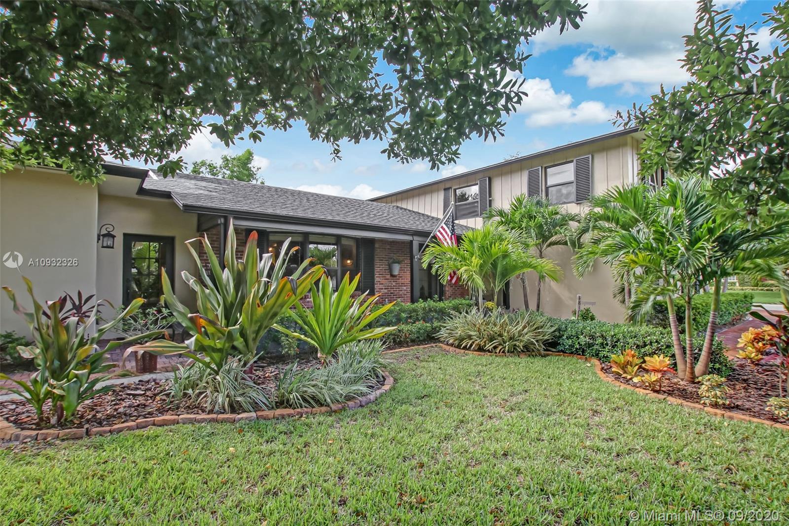 PALM POINT - Residential