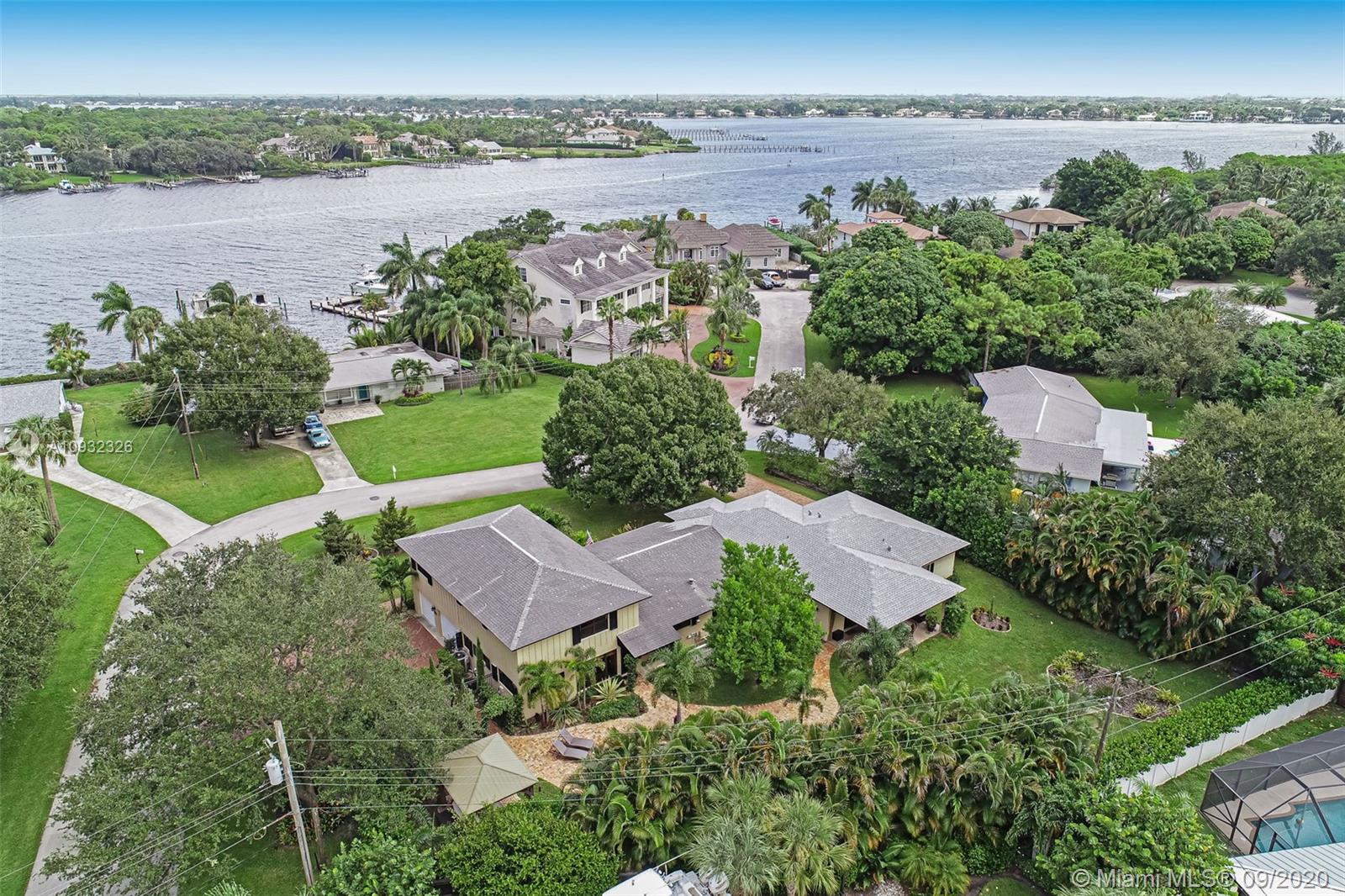 PALM POINT - Residential