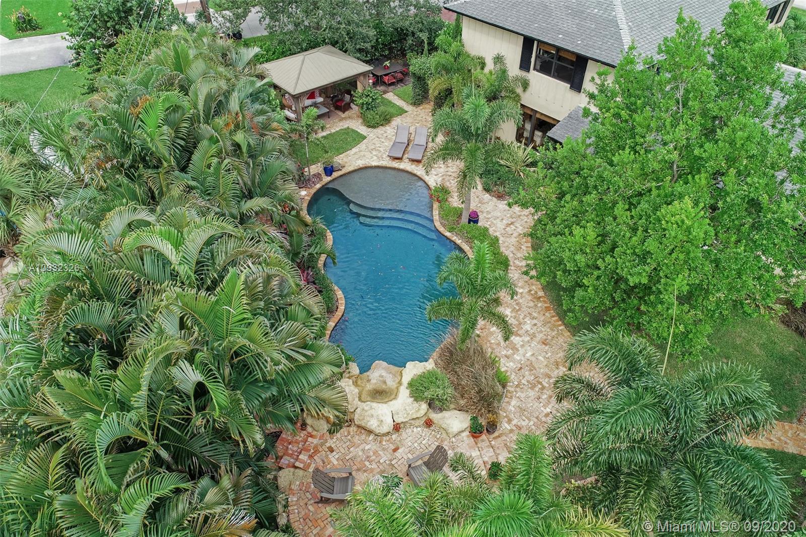 PALM POINT - Residential