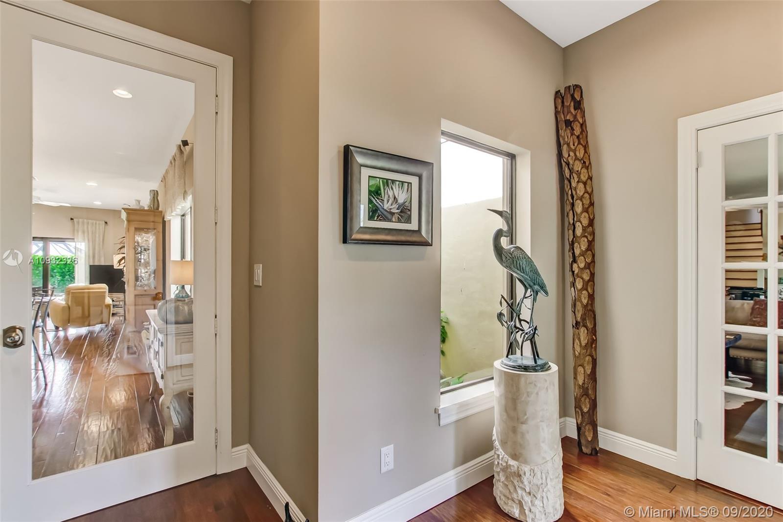 PALM POINT - Residential