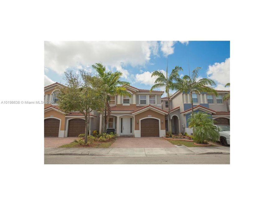 *GREAT OPPORTUNITY IN DORAL* Two story 5 Bed/4Ba. Neighborhood surrounded with "A" Rated Schools. Marble Floors. Master w/walkin closet, Master Bath offers double sinks, jacuzzi & separate shower. Kitchen wood cabinets, granite counters and stainless steel appliances, new range, washer and dryer. Close to Florida's turnpike, Miami Int'l Airport and more.