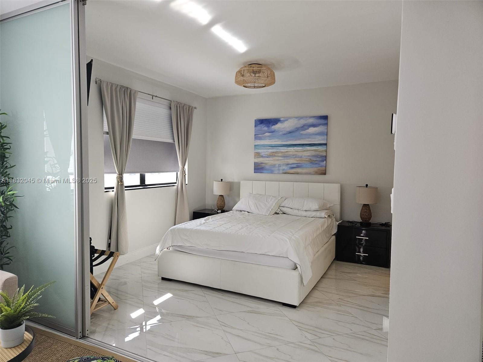 1390 Ocean Dr 502