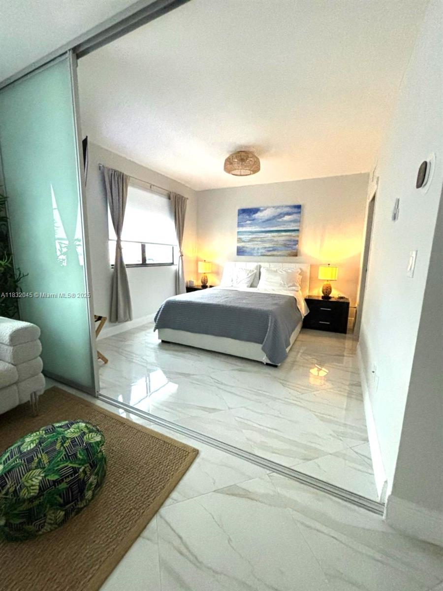 1390 Ocean Dr 502