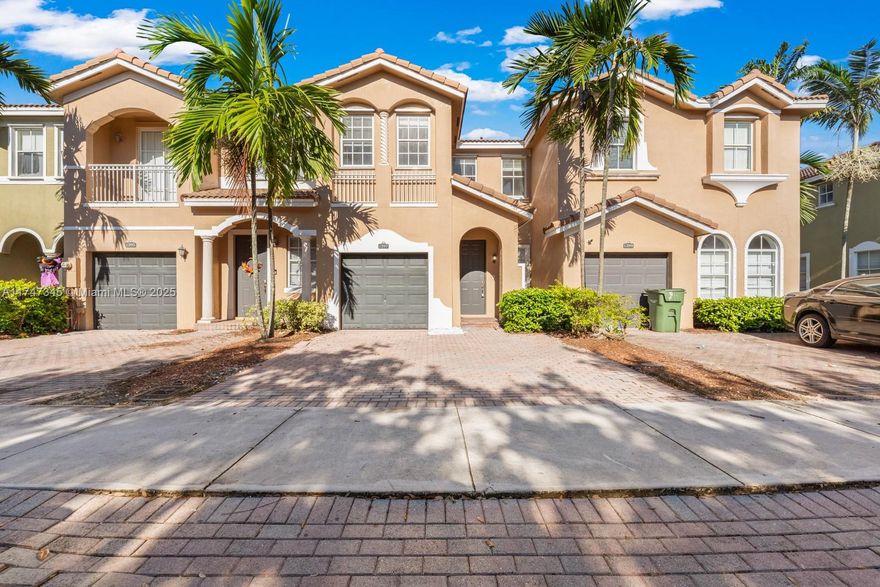 Huge 3 bedroom 2.5 bath unit - in Palm Breeze a highly desireable gated, Keysgate community, private fenced in patio and attached garage. NEW HVAC. No HOA approvals required, some of the lowest HOA fees in the area which also include cable & internet. Unlike many smaller townhomes in the area, our floor plans are spacious and give off the feel of a real house. We're working with a preferred lender to reduce buyers cost.