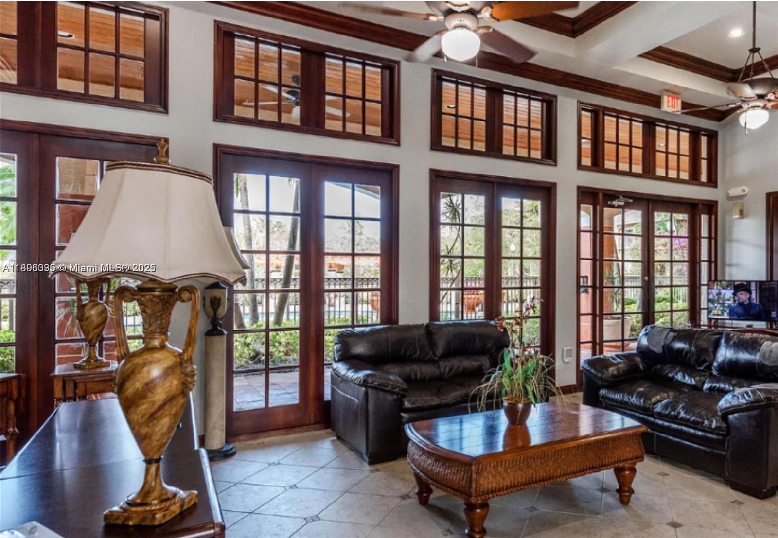 GRAND ISLES CONDO - Residential