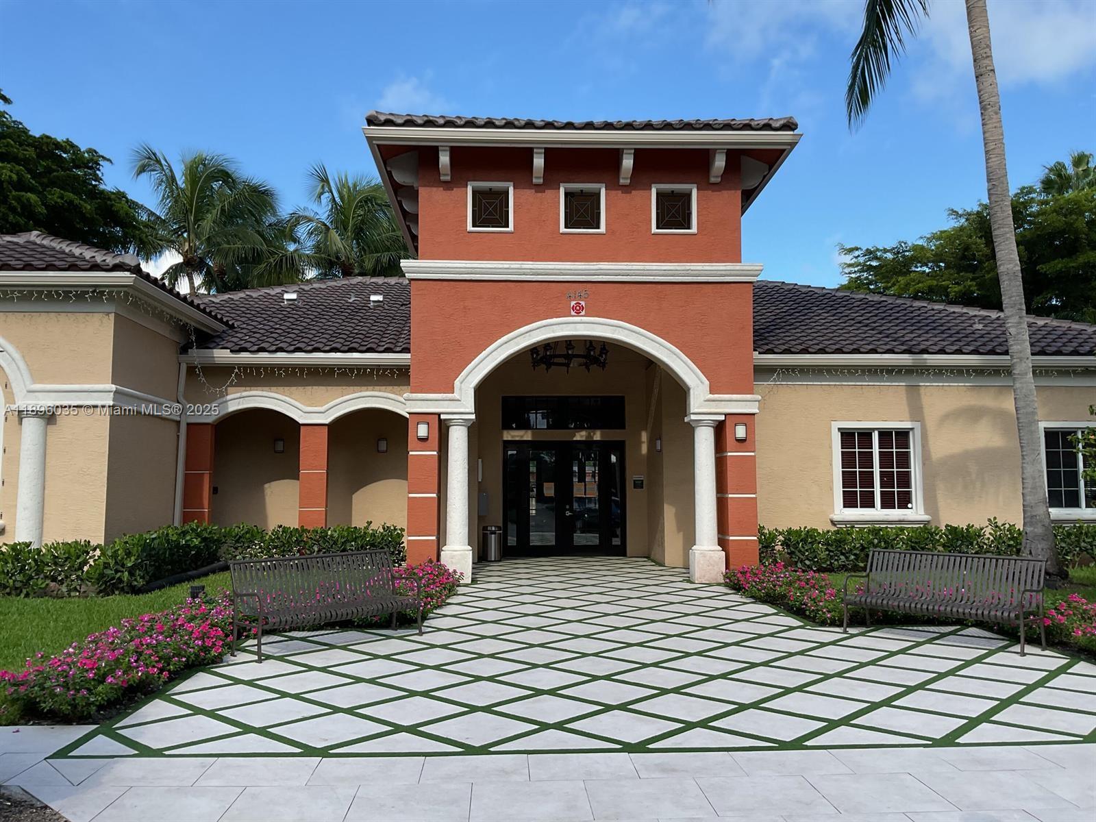 GRAND ISLES CONDO - Residential