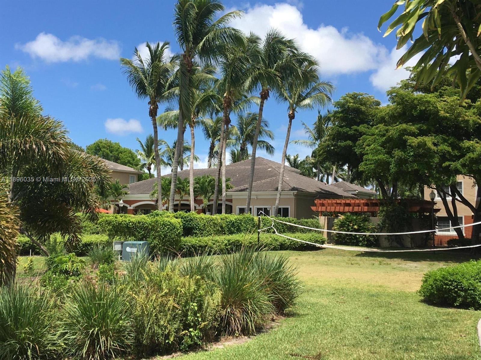 GRAND ISLES CONDO - Residential