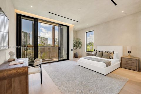Tiny photo for 2006 NE 124th St, North Miami, FL 33181 (MLS # A12011302)