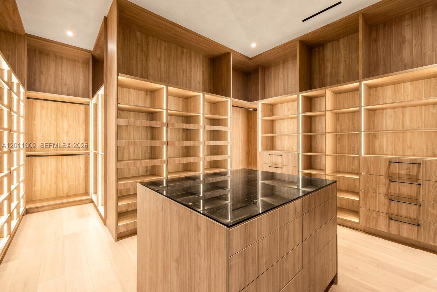 REM FOSTER & SANCHEZ TRAC - Residential