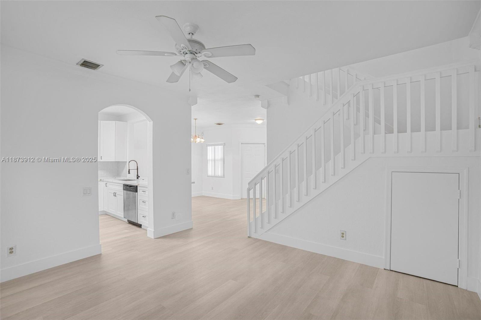 PEMBROKE SHORES - Residential Lease