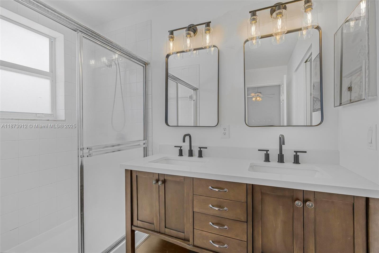 PEMBROKE SHORES - Residential Lease