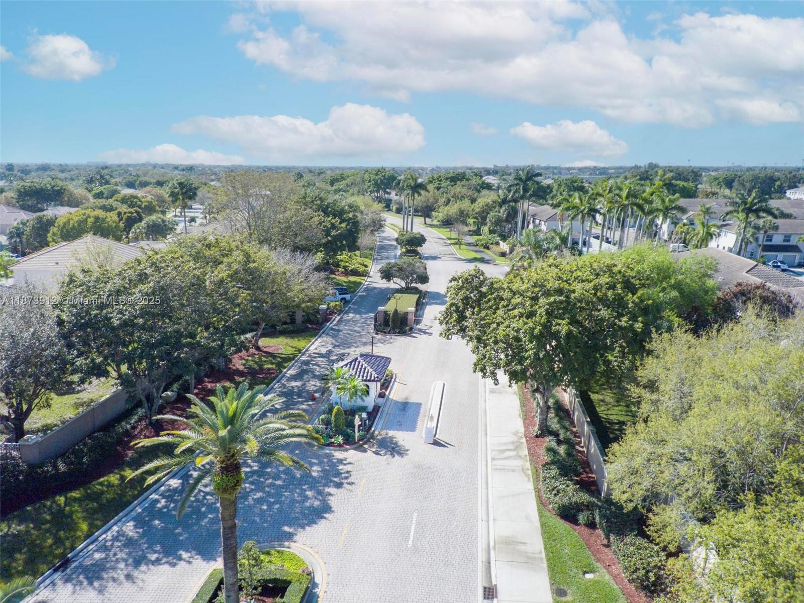 PEMBROKE SHORES - Residential Lease