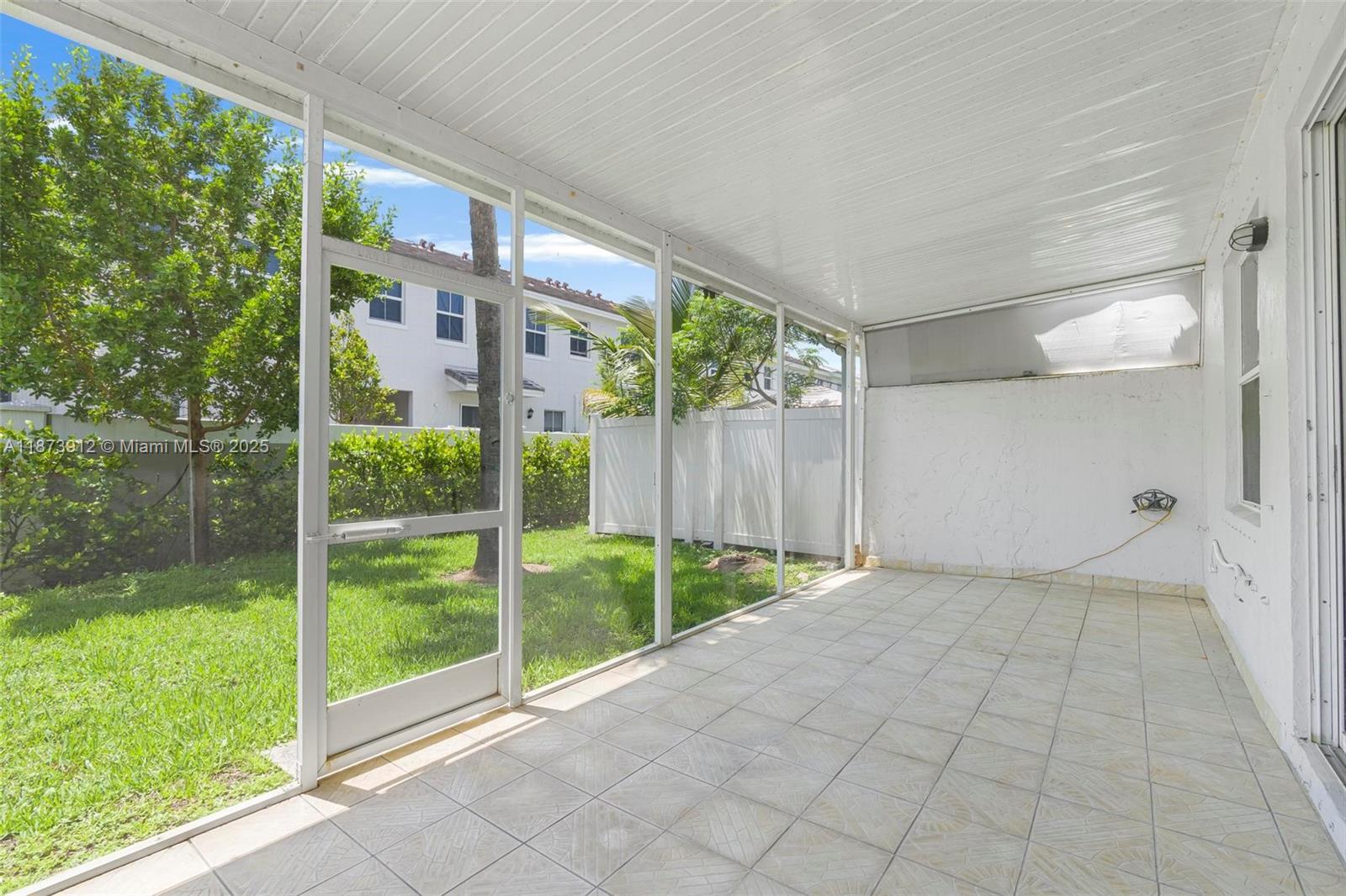 PEMBROKE SHORES - Residential Lease