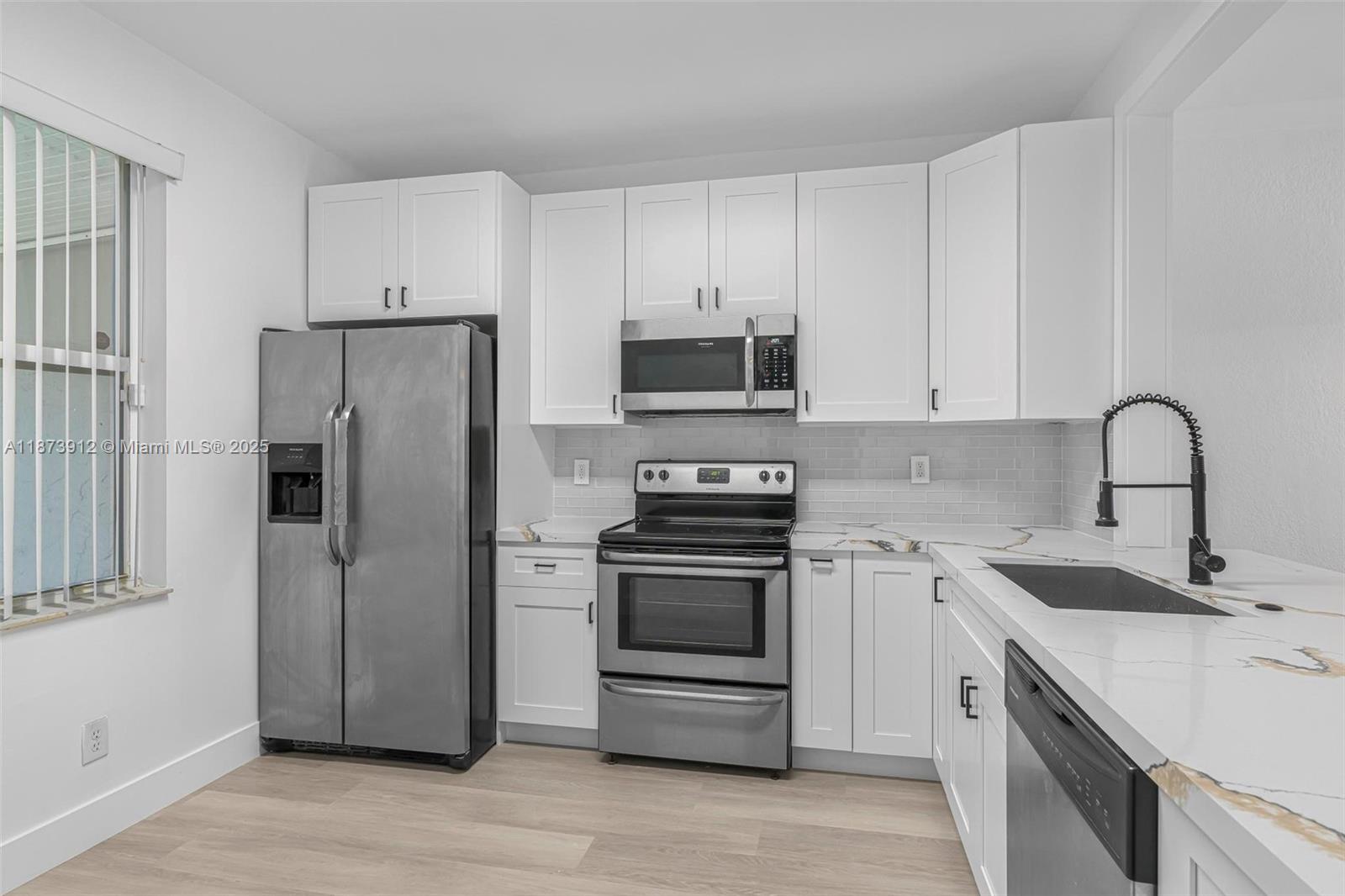 PEMBROKE SHORES - Residential Lease