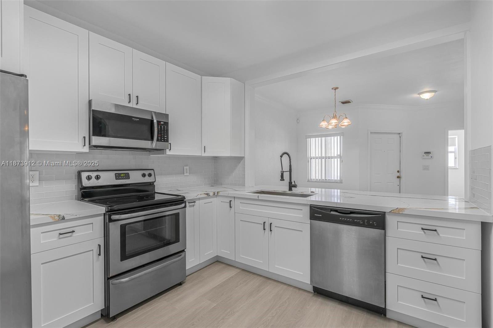 PEMBROKE SHORES - Residential Lease