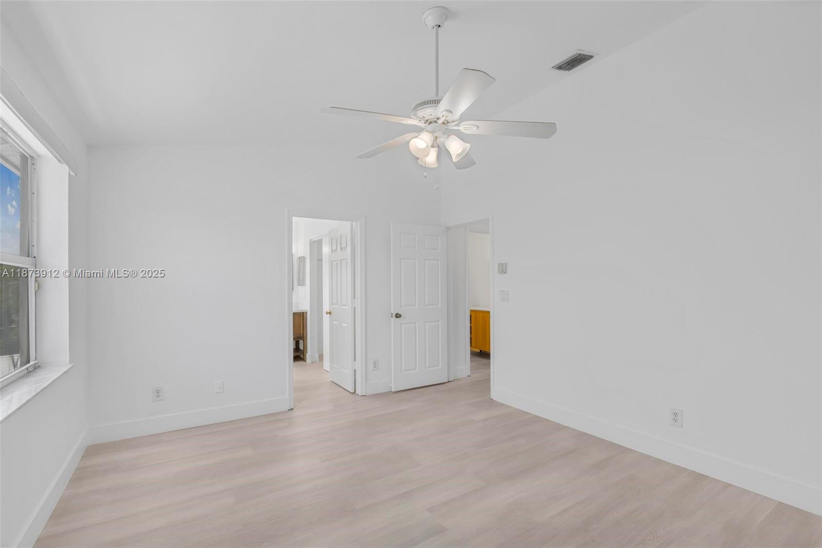 PEMBROKE SHORES - Residential Lease