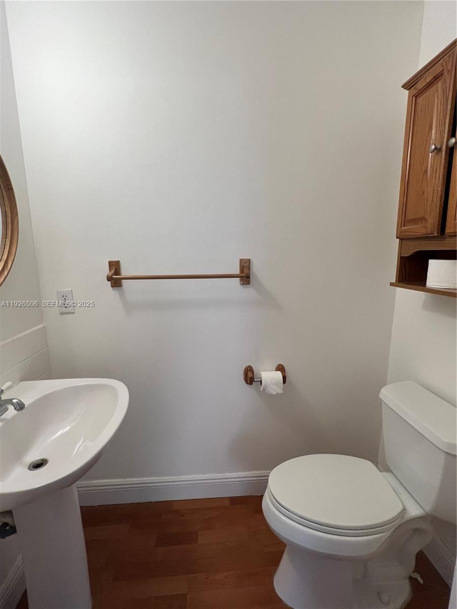 PORTOFINO CONDOMINIUM SEC - Residential Lease