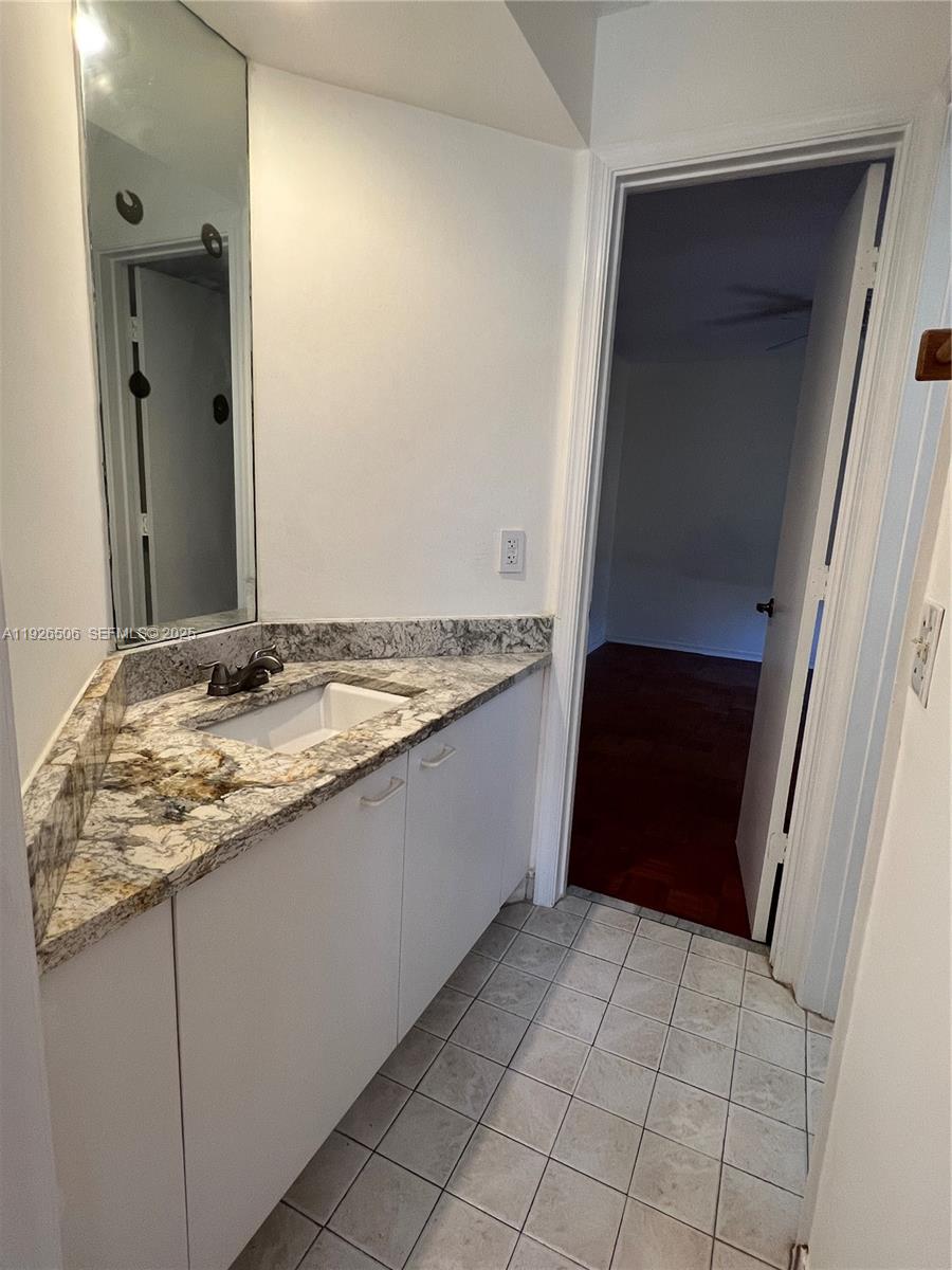 PORTOFINO CONDOMINIUM SEC - Residential Lease