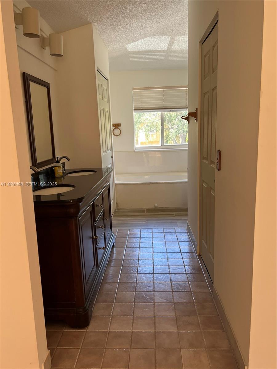 PORTOFINO CONDOMINIUM SEC - Residential Lease