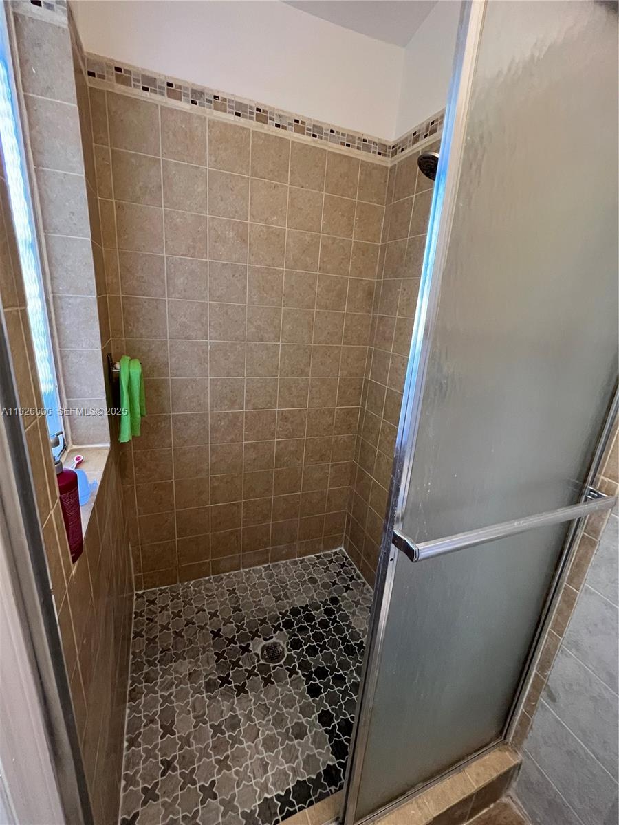 PORTOFINO CONDOMINIUM SEC - Residential Lease