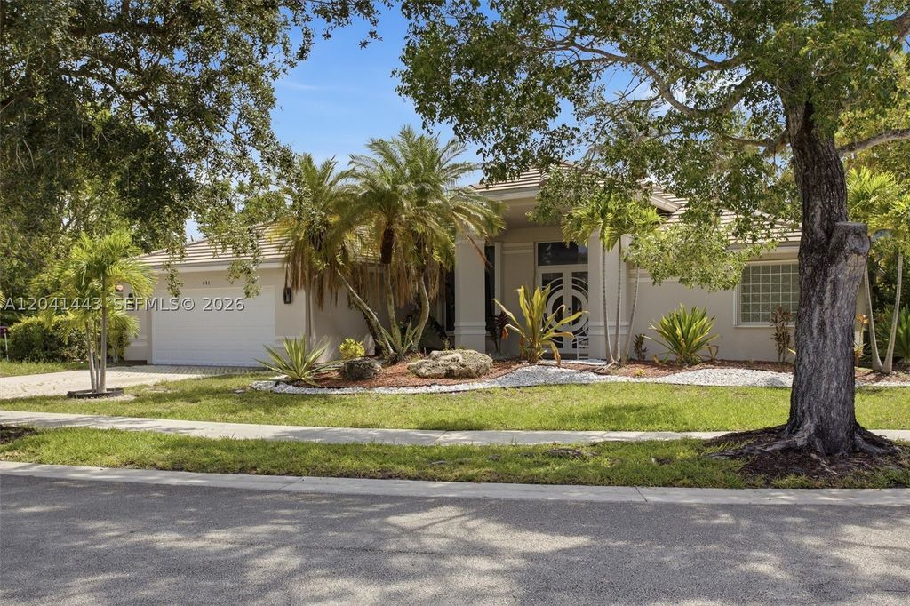 Photo of 241 Fairmont Way, Weston, FL 33326 (MLS # A12041443)