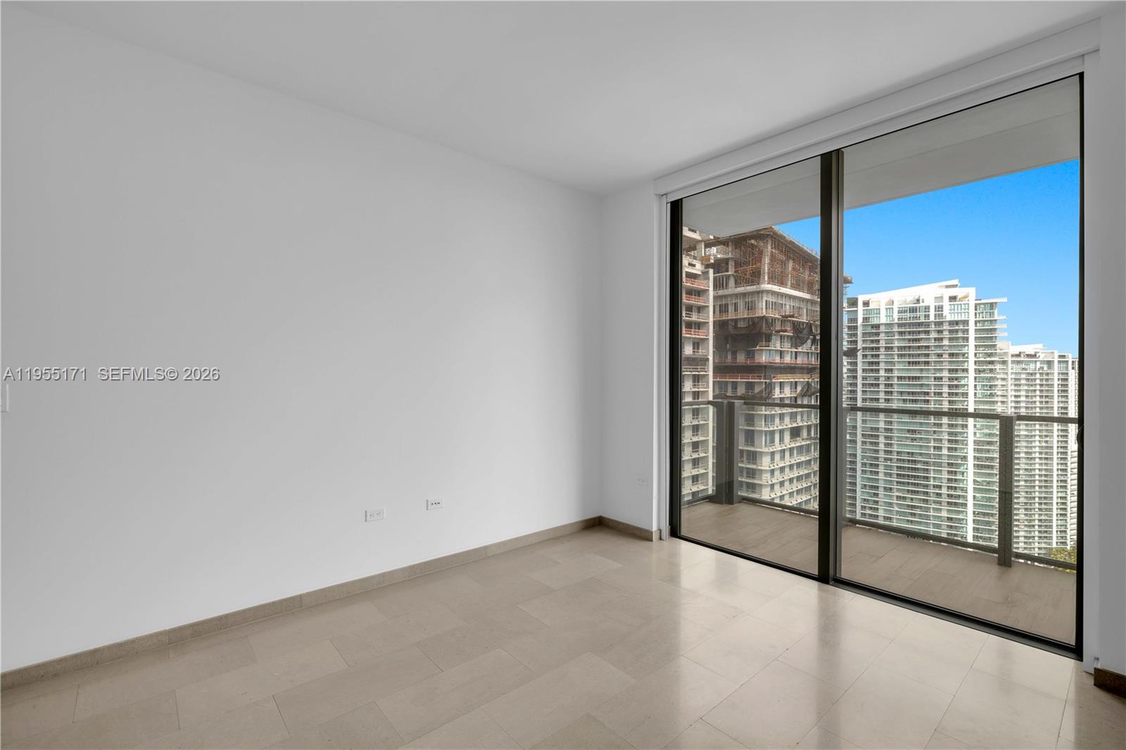 RISE CONDO - Residential