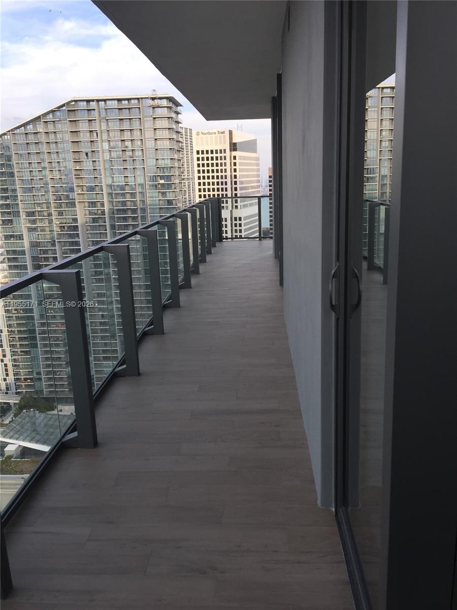 RISE CONDO - Residential
