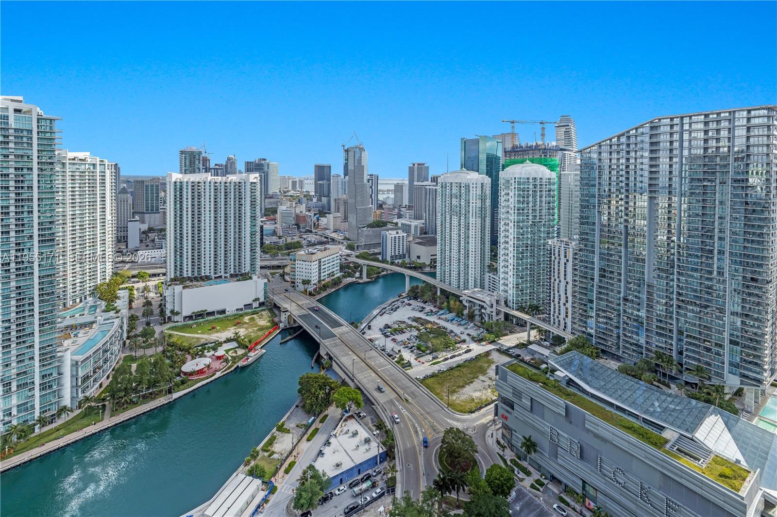RISE CONDO - Residential