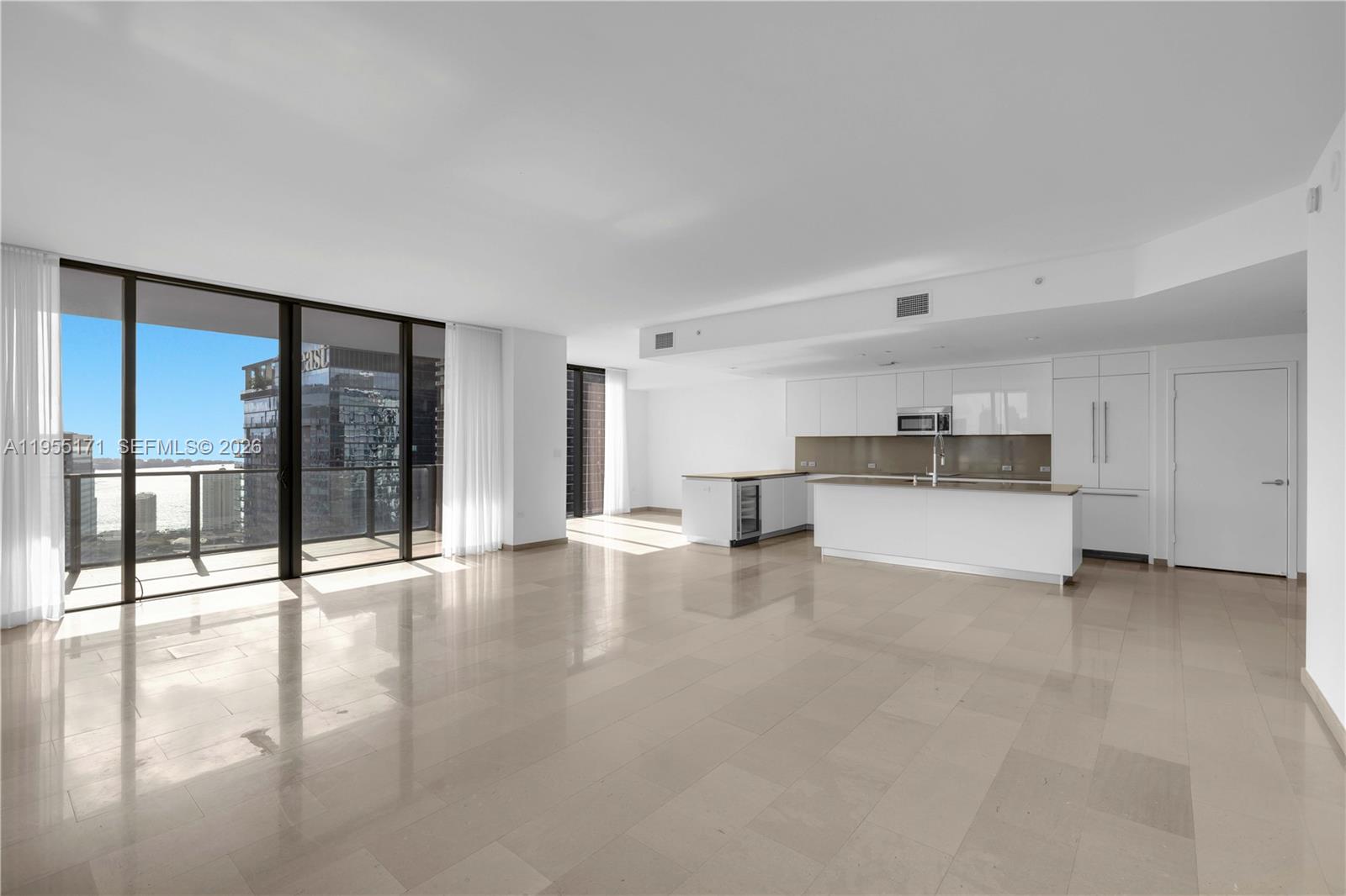 RISE CONDO - Residential