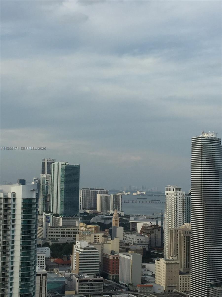 RISE CONDO - Residential