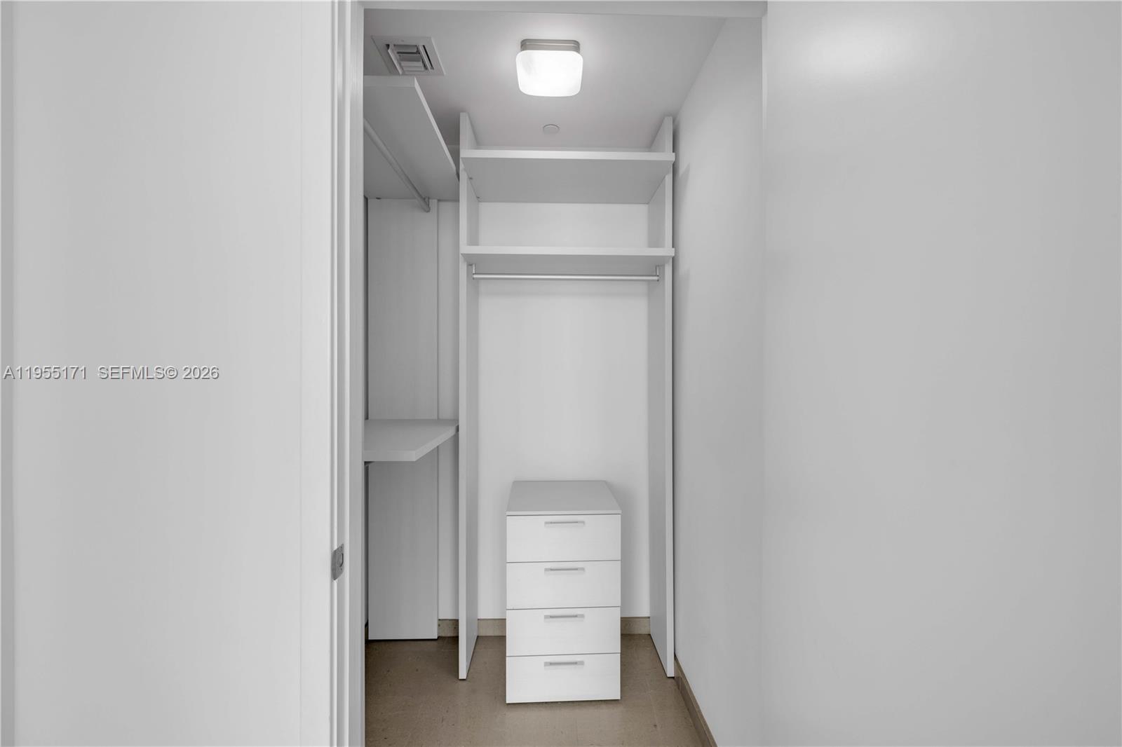 RISE CONDO - Residential