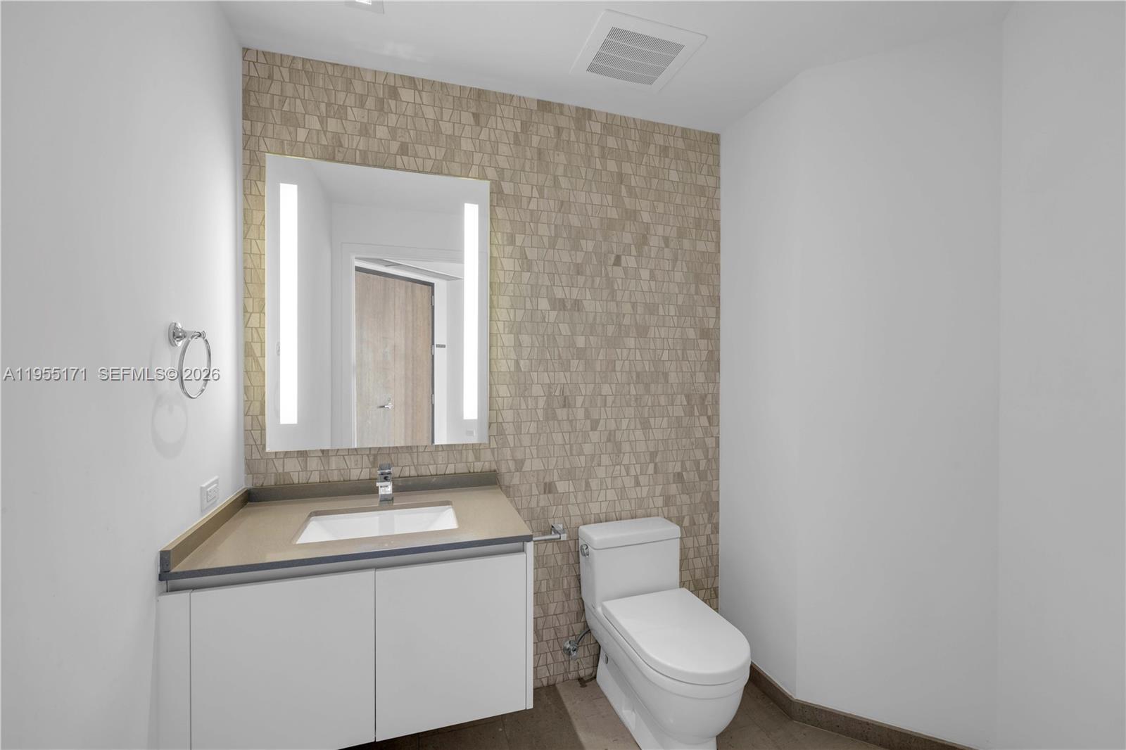 RISE CONDO - Residential