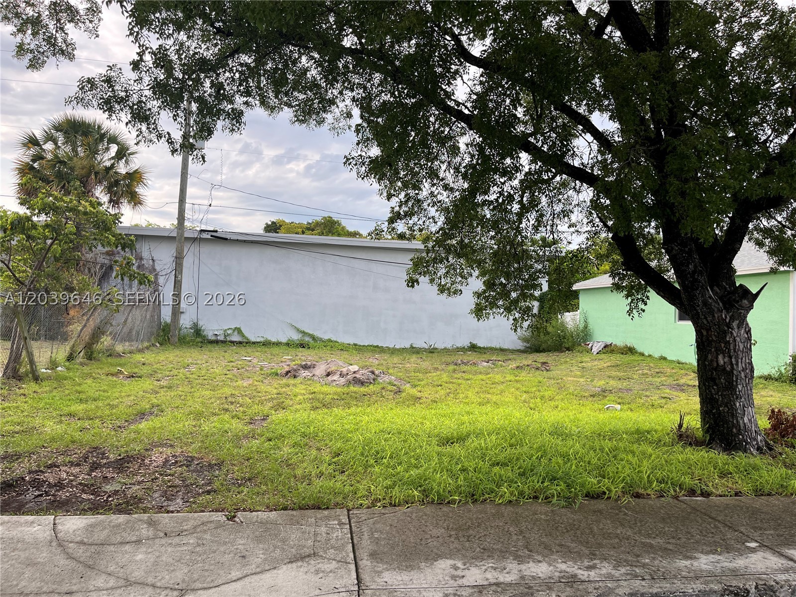535 Lilac CT